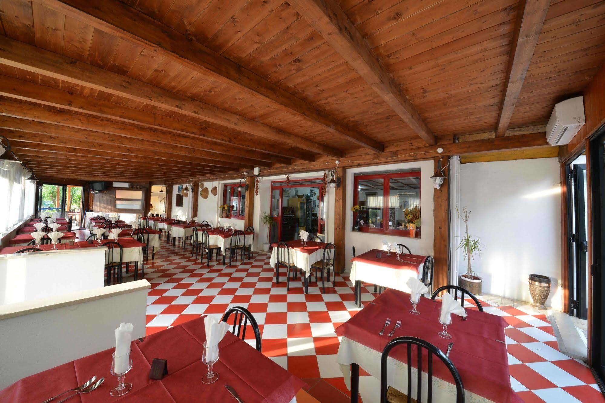 Hotel Piccolo Paradiso Peschici Exterior photo