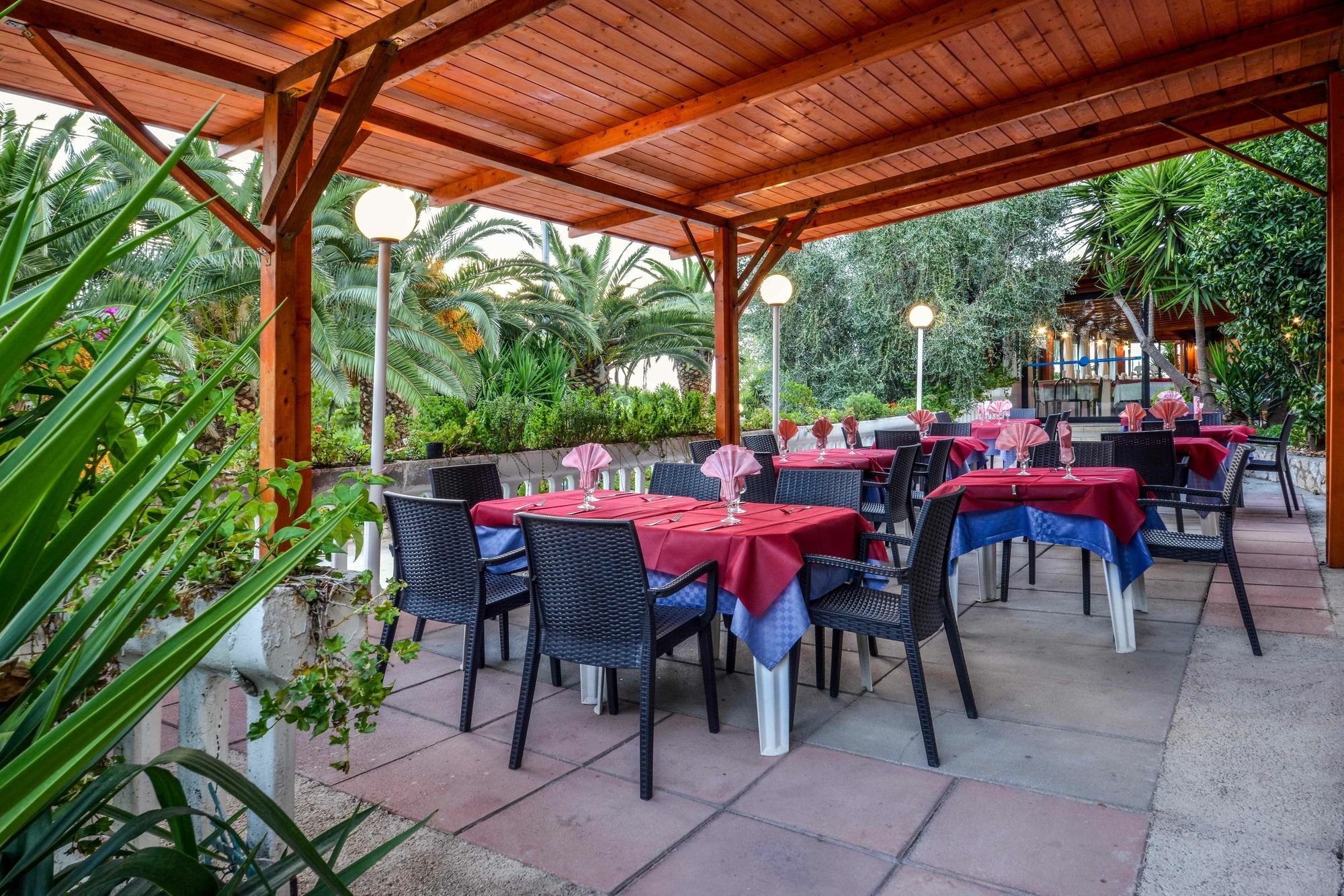 Hotel Piccolo Paradiso Peschici Exterior photo